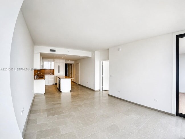 Building Photo - 88 SW 7th St