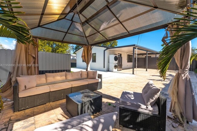 Building Photo - 20000 Eagle Nest Rd