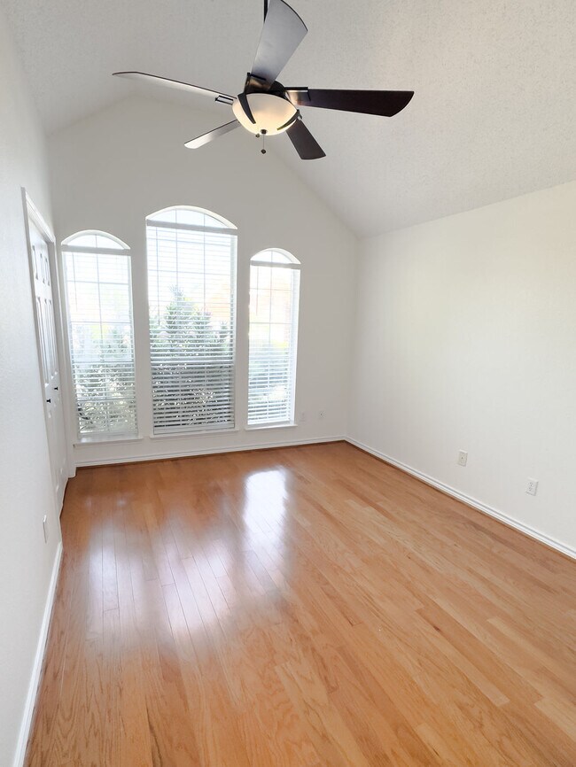 Building Photo - 7305 Netherlands Ln