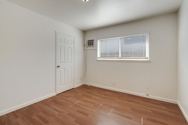 Building Photo - 7726 Laurie Way