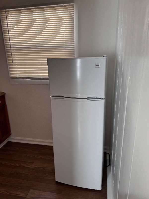 Building Photo - 8557 Juniper Ave