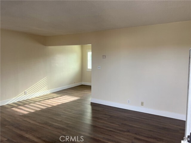 Building Photo - 4059 W 142nd St