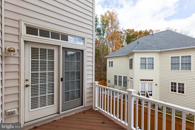 Building Photo - 9329 Cumbria Valley Dr
