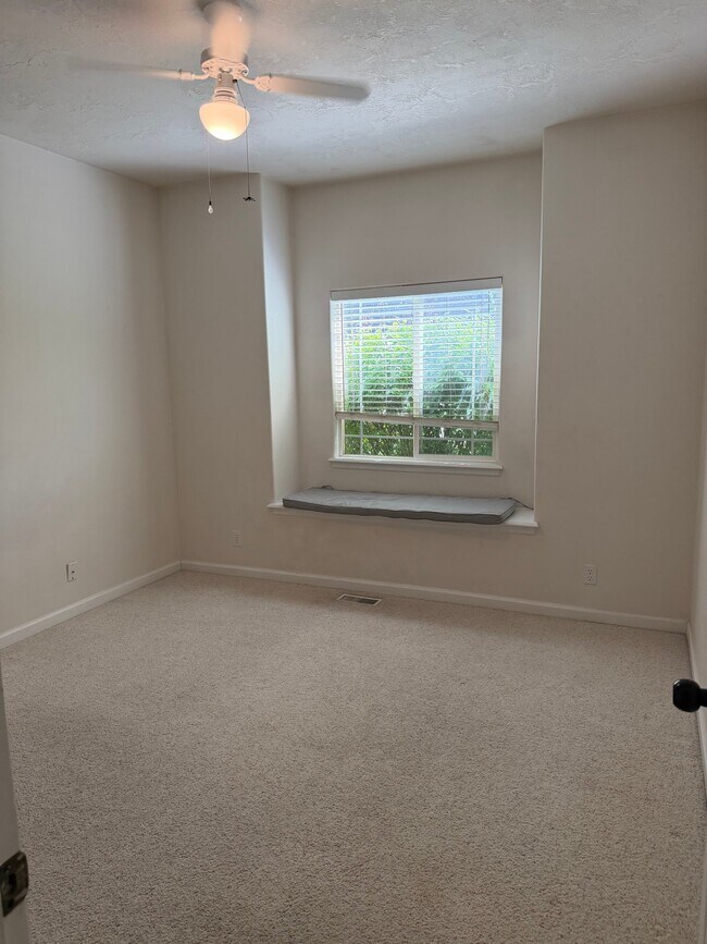 Building Photo - 14170 W Guinness Ct