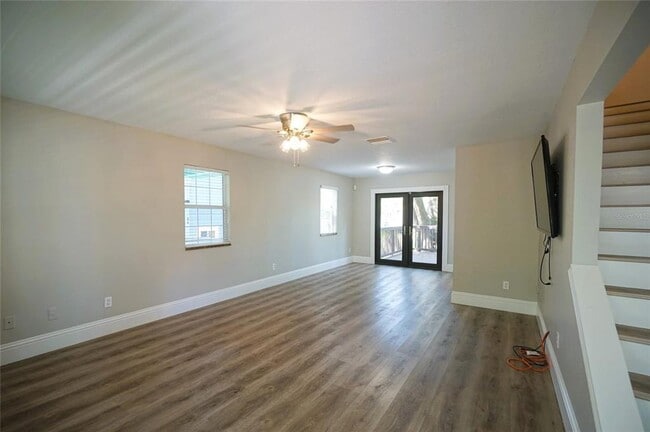 Building Photo - 317 W Hanlon St