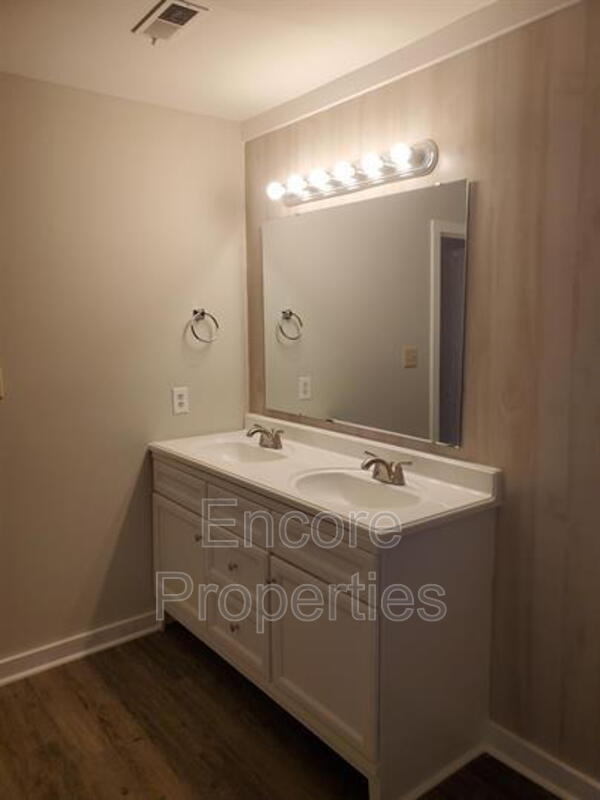 Building Photo - 7305 Leesville Rd