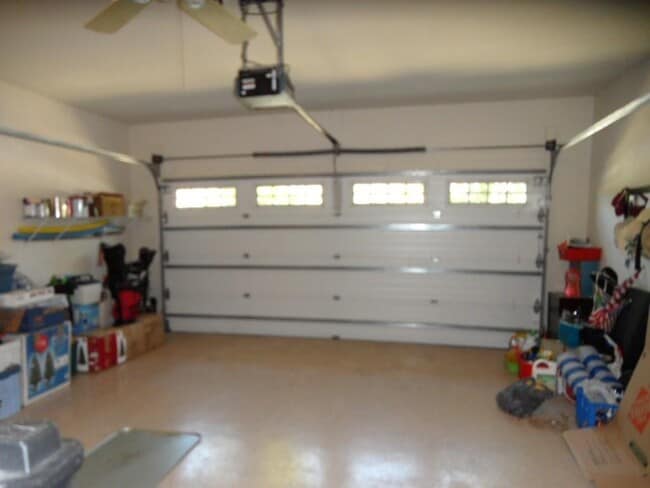 Building Photo - 5040 Hastings Terrace