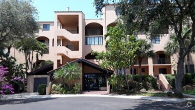 Building Photo - 2255 Lindell Blvd