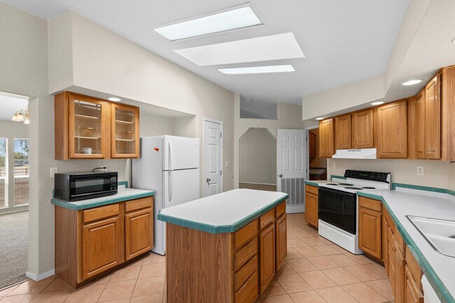 Building Photo - 37408 N 20th St