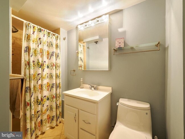 Building Photo - 5534 Nevada Ave NW