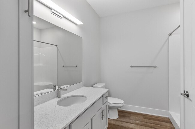 Building Photo - Vervain-1 Bedroom + Den B