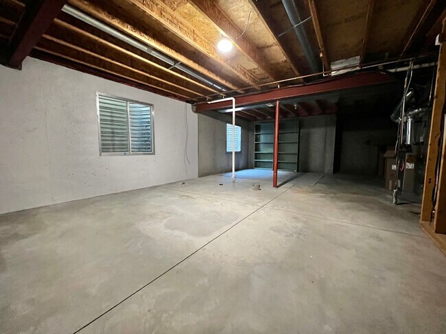 Building Photo - 3 Bed, 3 Bath House in Southeast Fort Coll...