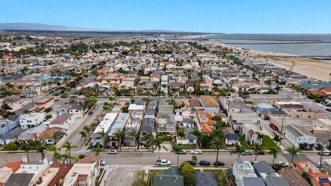 Building Photo - 124-126 4th Street Duplex