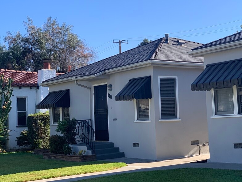 Cottage Exterior - 318 N Bushnell Ave