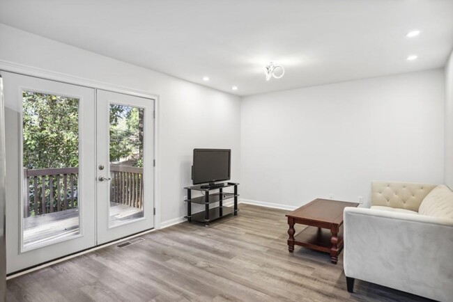 Building Photo - 10145 Rillridge Ct