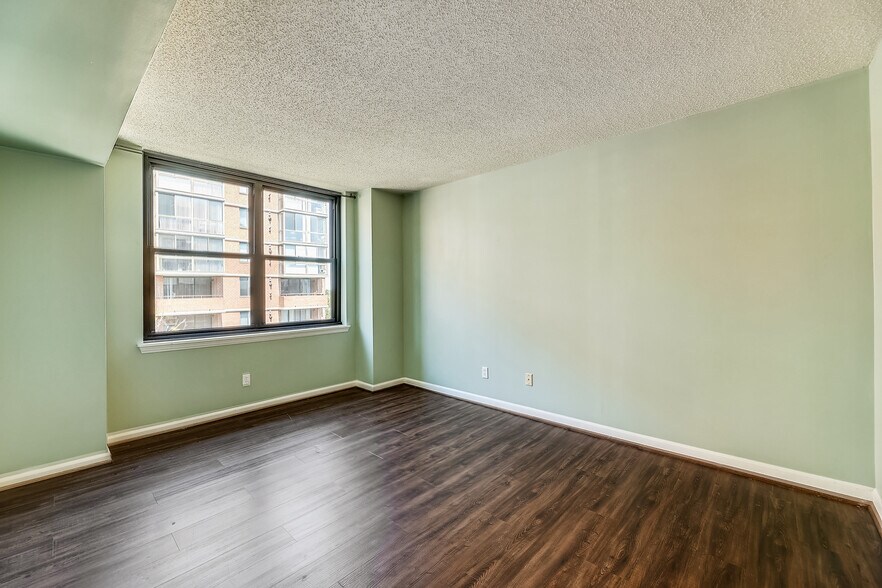Building Photo - 1200 Braddock Pl