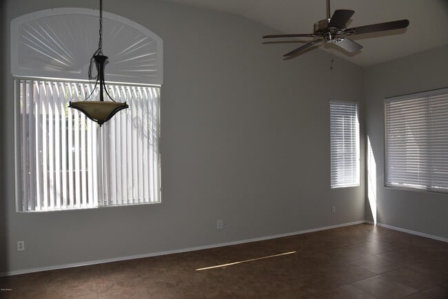 Building Photo - 1365 W Musket Way