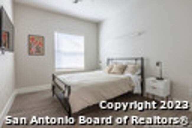 Building Photo - 343 Porter St