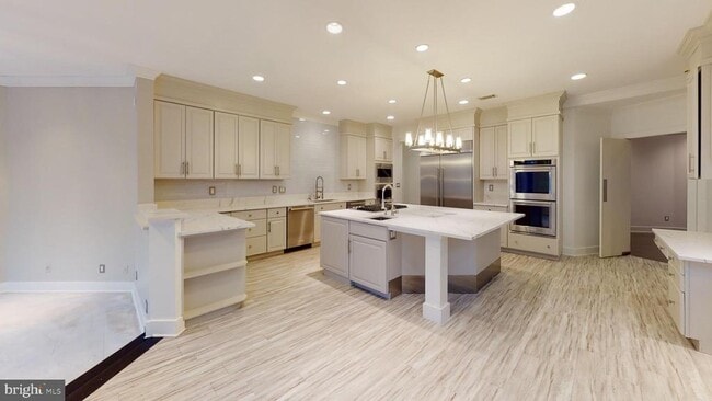 Building Photo - 9629 Eagle Ridge Dr