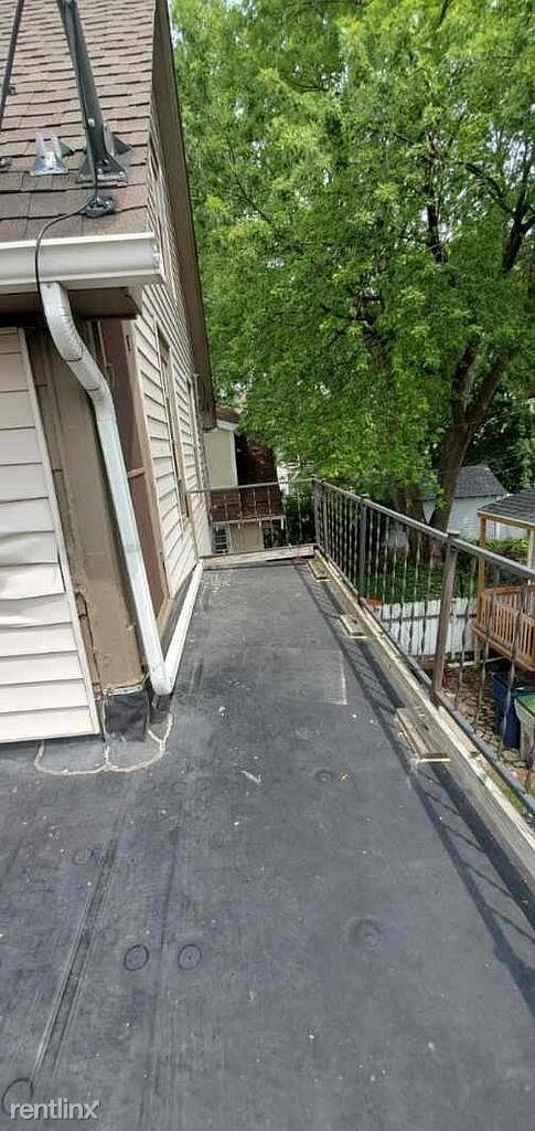 Building Photo - 2 br, 1 bath Duplex - 2202 North 55th Stre...