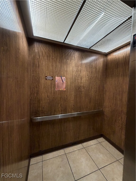 Building Photo - 4803 Sunset Ct