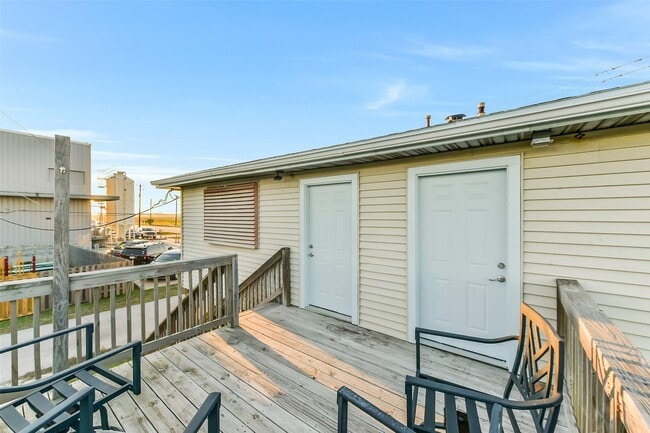 Building Photo - 3602 Alice St