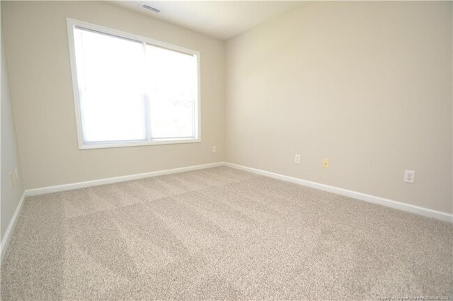 Building Photo - 1914 Sterling Hill Dr