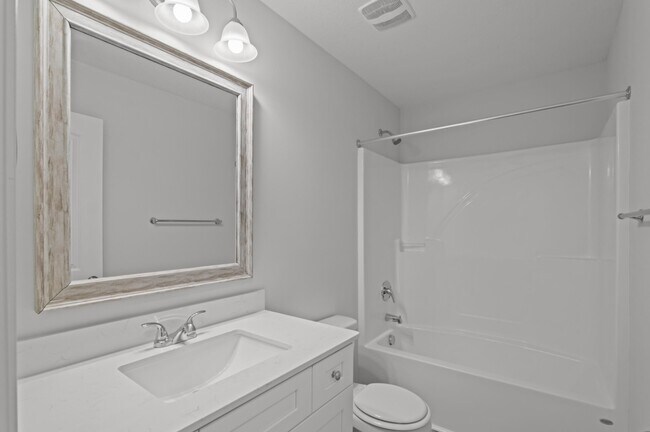 Building Photo - 8163 Snelling Dr