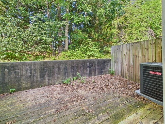 Building Photo - 4067 Greene Haven Dr