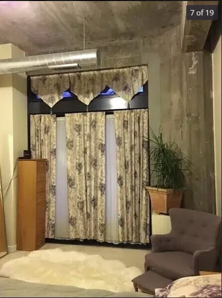 Building Photo - 1151 W 15th St