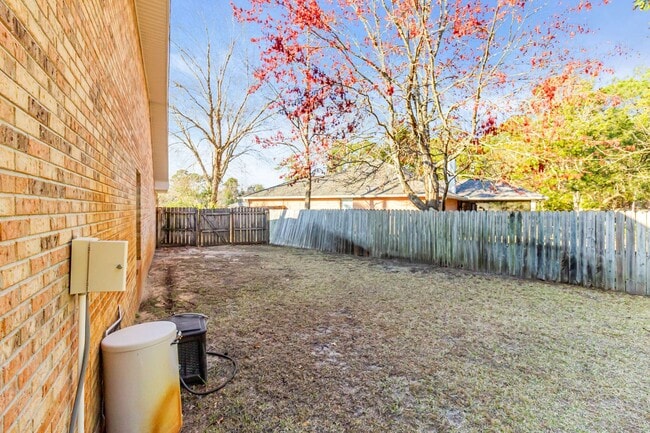Building Photo - Bluewater Bay Area 4 Bedroom Pool Home!