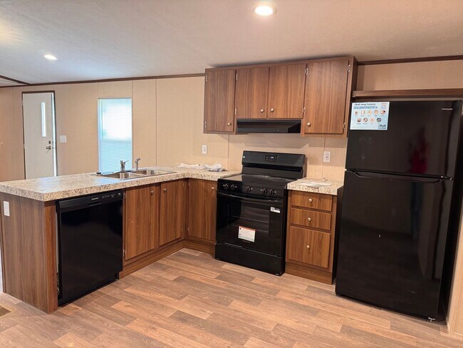 Building Photo - BRAND NEW 3 BED, 2 BATH MOBILE HOME!