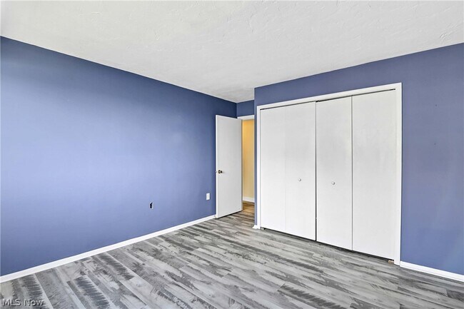 Building Photo - 12550 Lake Ave