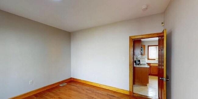 Building Photo - 6 Cawfield St