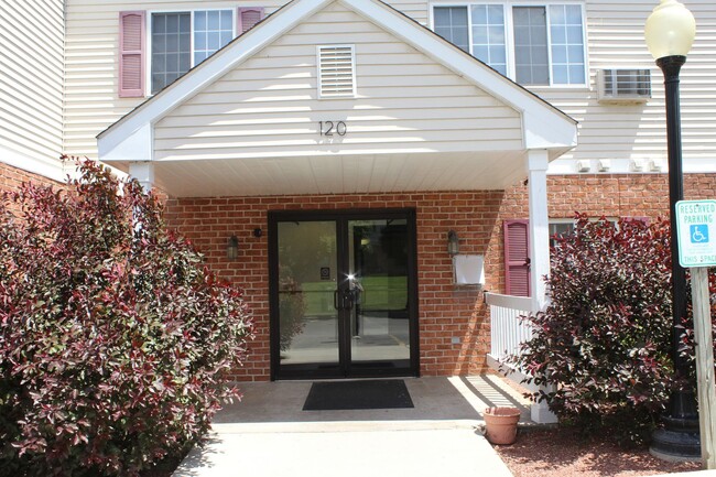 Interior Photo - River Terrace Apartments