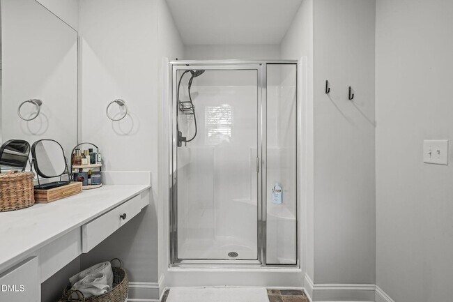 Building Photo - 947 Weatherby Ln