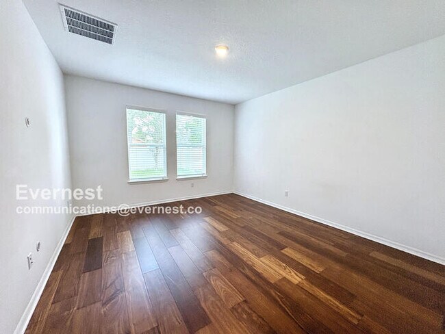 Building Photo - 10641 Cardera Dr
