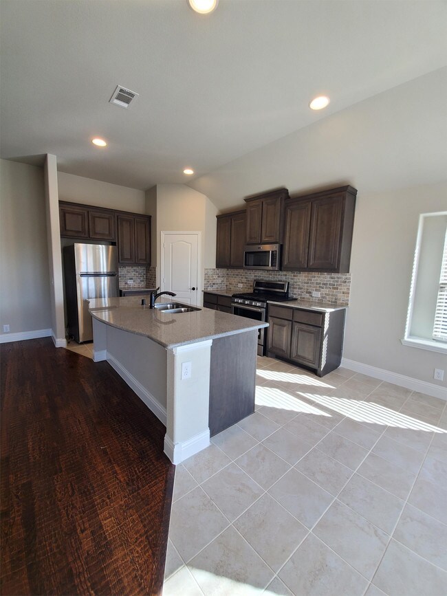Building Photo - 504 Endicott Dr