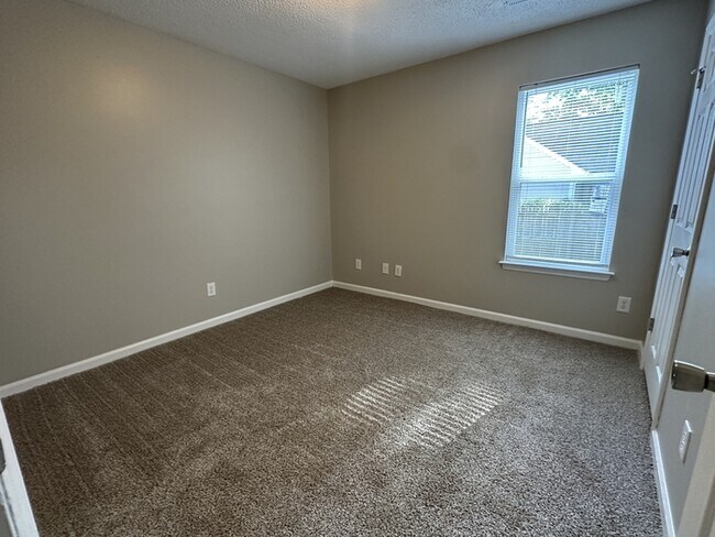 Building Photo - 6135 Sunbridge Ct