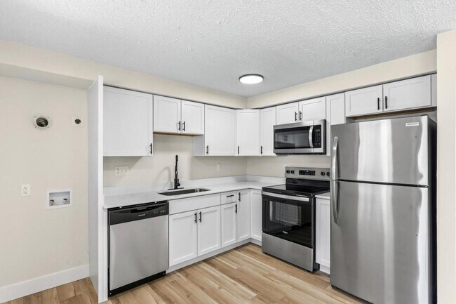 Building Photo - 7710 Stockholm Dr