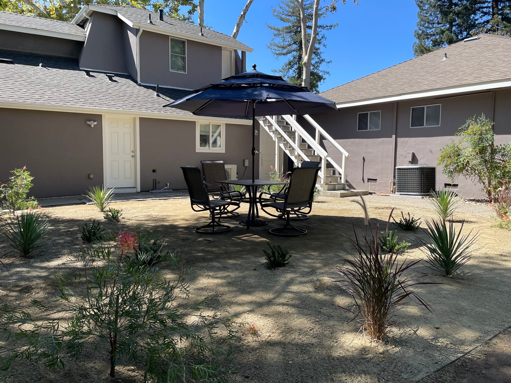 Building Photo - 4400 Fair Oaks Blvd