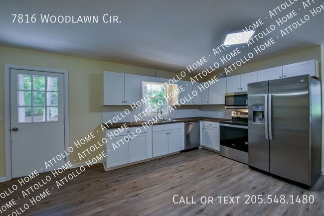 Building Photo - 7816 Woodlawn Cir