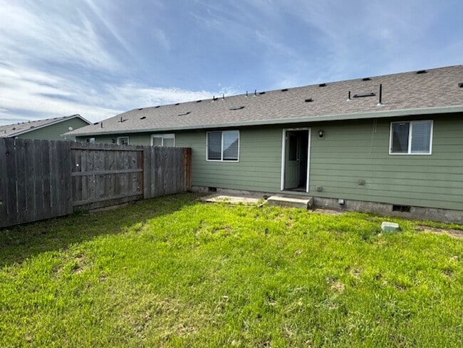 Building Photo - 3524 Britt Ave