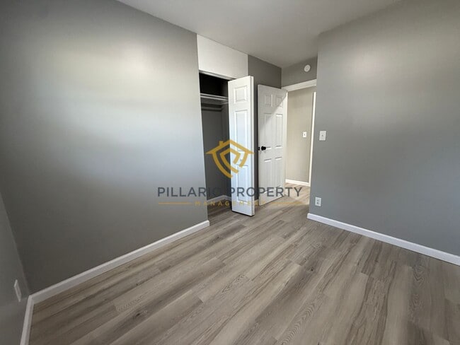 Building Photo - 3211 Milan St