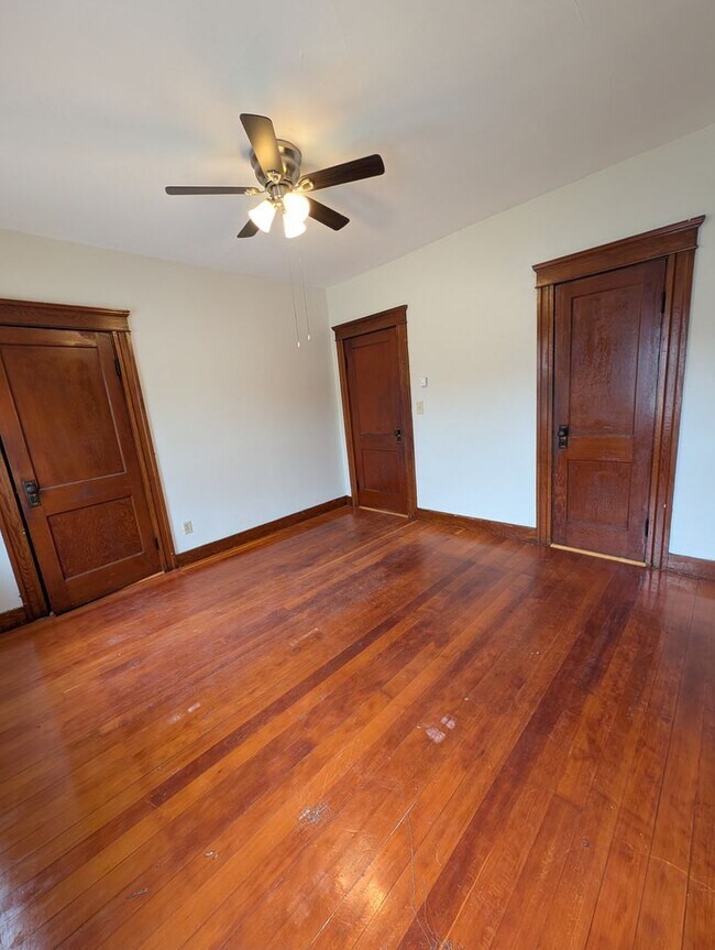 Building Photo - 18-20 Green Street