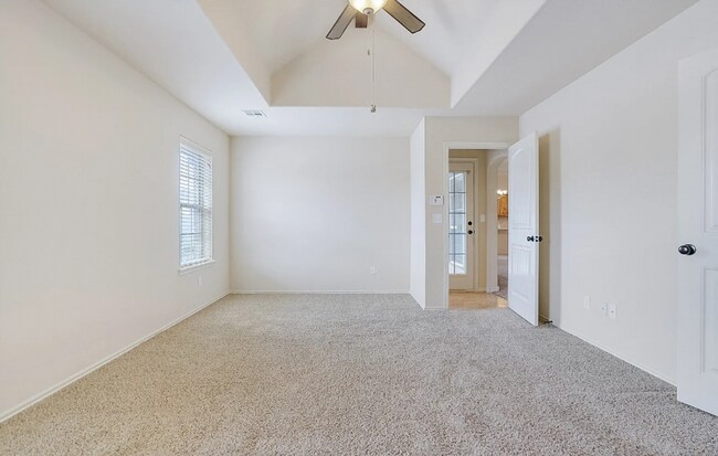 Building Photo - 5 Bed 3 Bath Broken Arrow