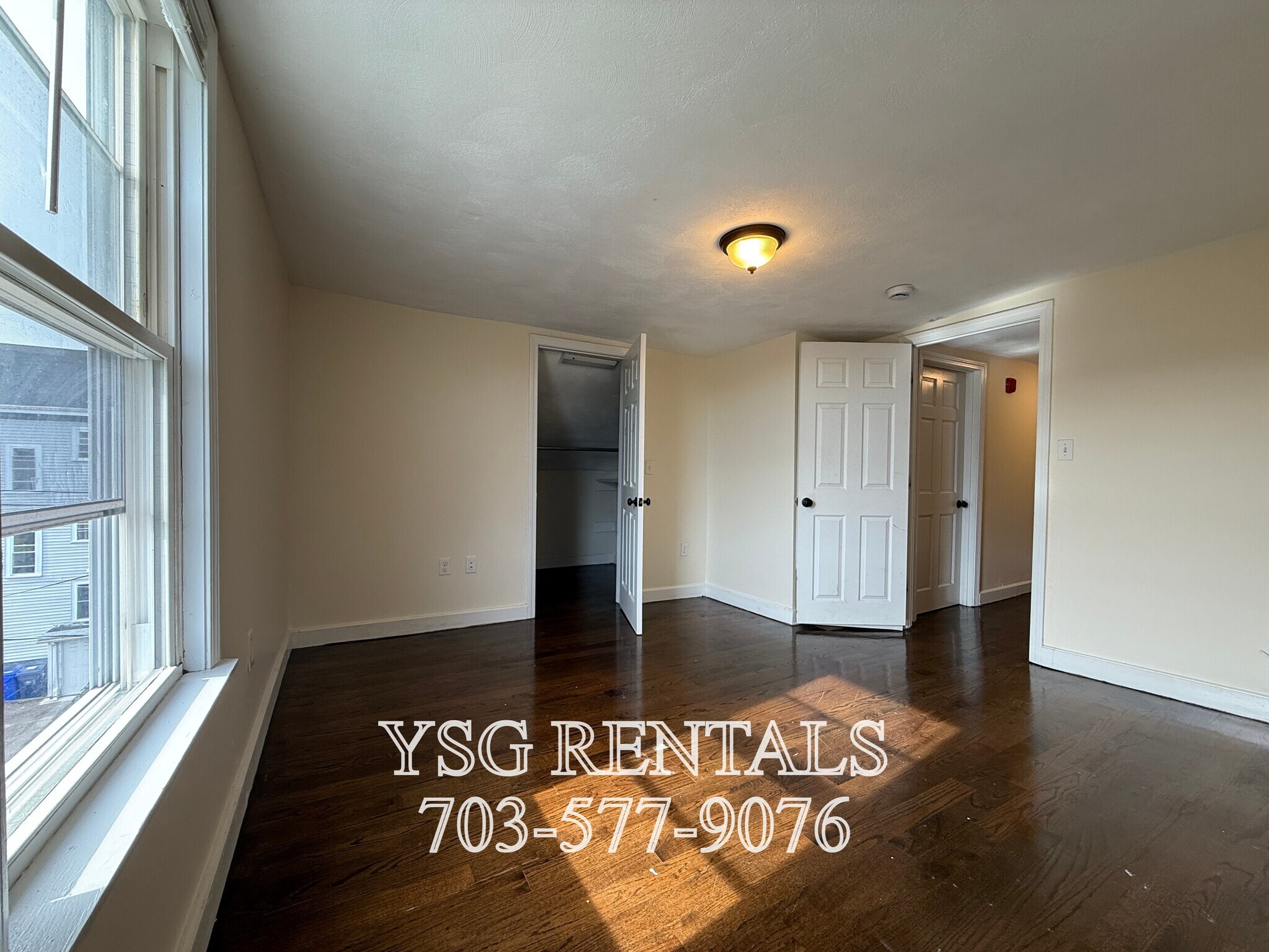 Building Photo - 19 Lambert Ave