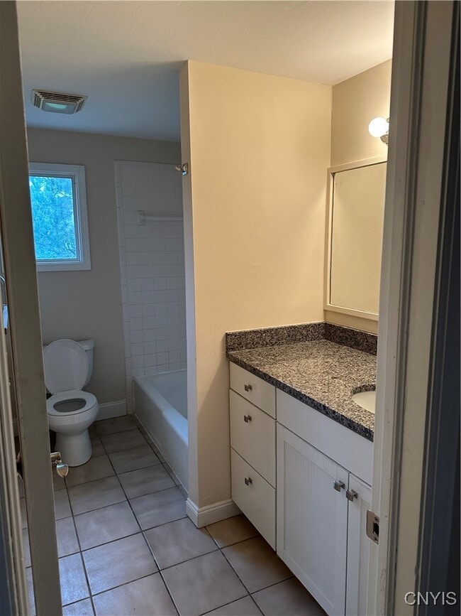 Building Photo - 124 N Lorraine Ave