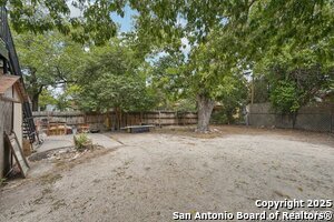 Building Photo - 531 W Gramercy Pl