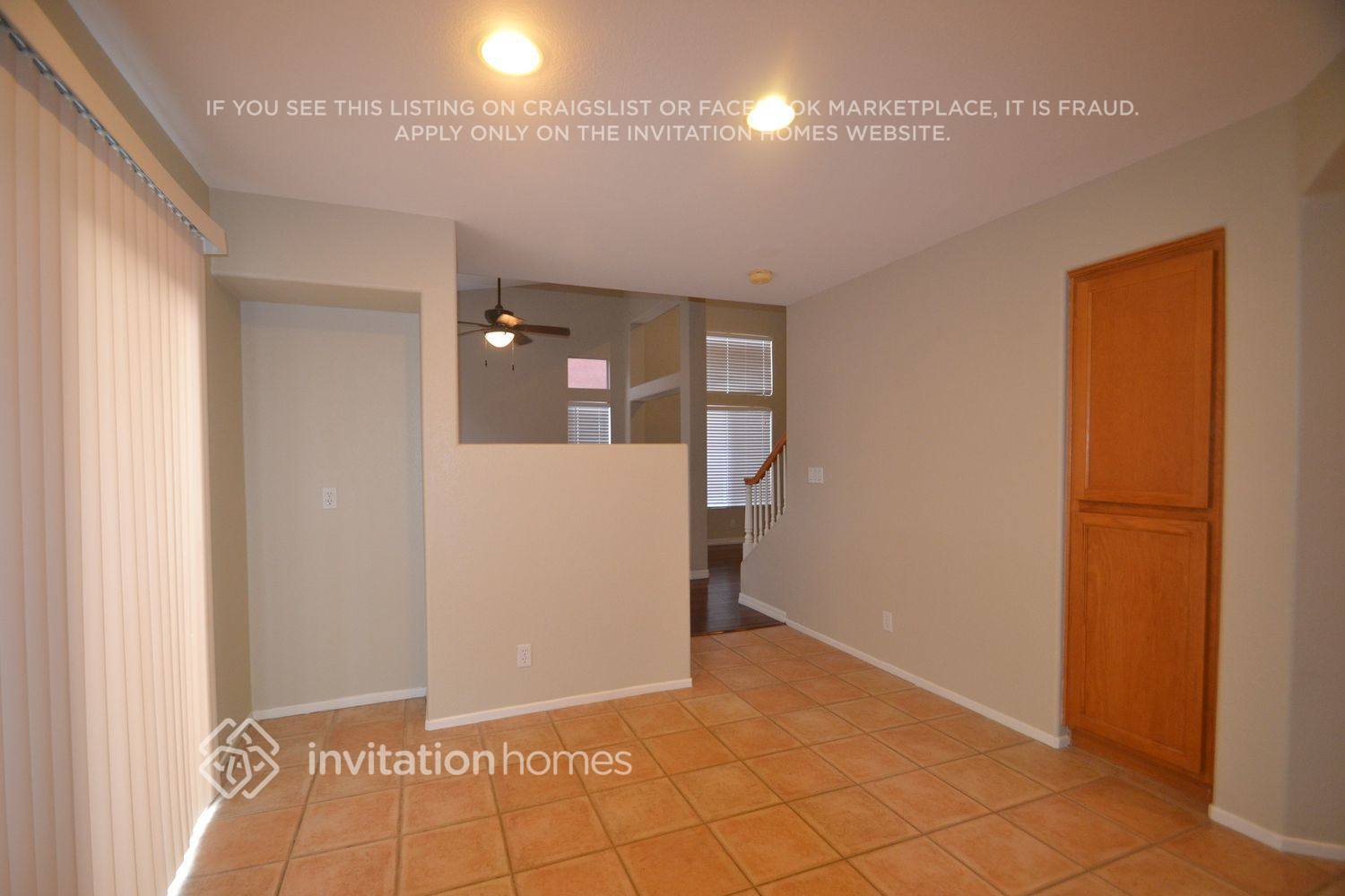 Building Photo - 488 Vista del Sol